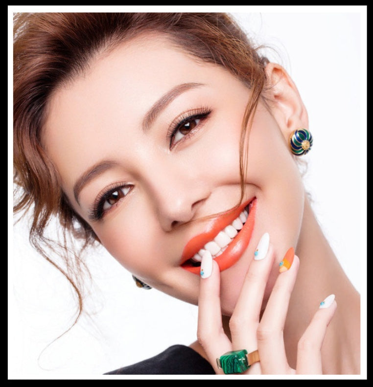 Foundation-Pinsel mit schrägem Kopf